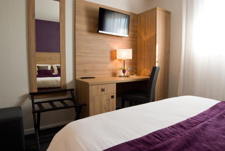 Logis Hotel Restaurant De La Madeleine Commercy Εξωτερικό φωτογραφία